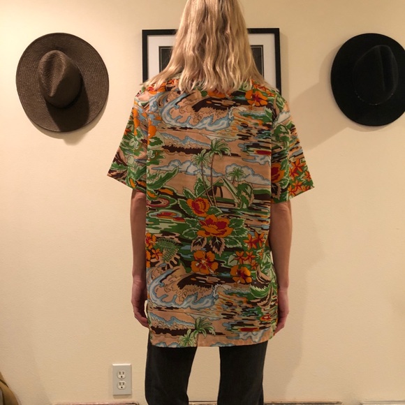 🌺 Vintage psychedelic Hawaiian button up shirt 🌺 - Picture 4 of 5